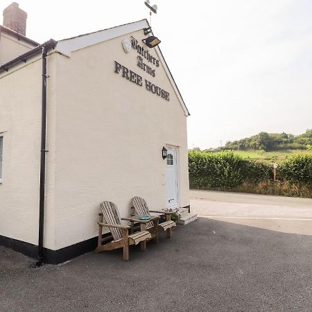 Butchers Arms Cottage Nercwys Buitenkant foto